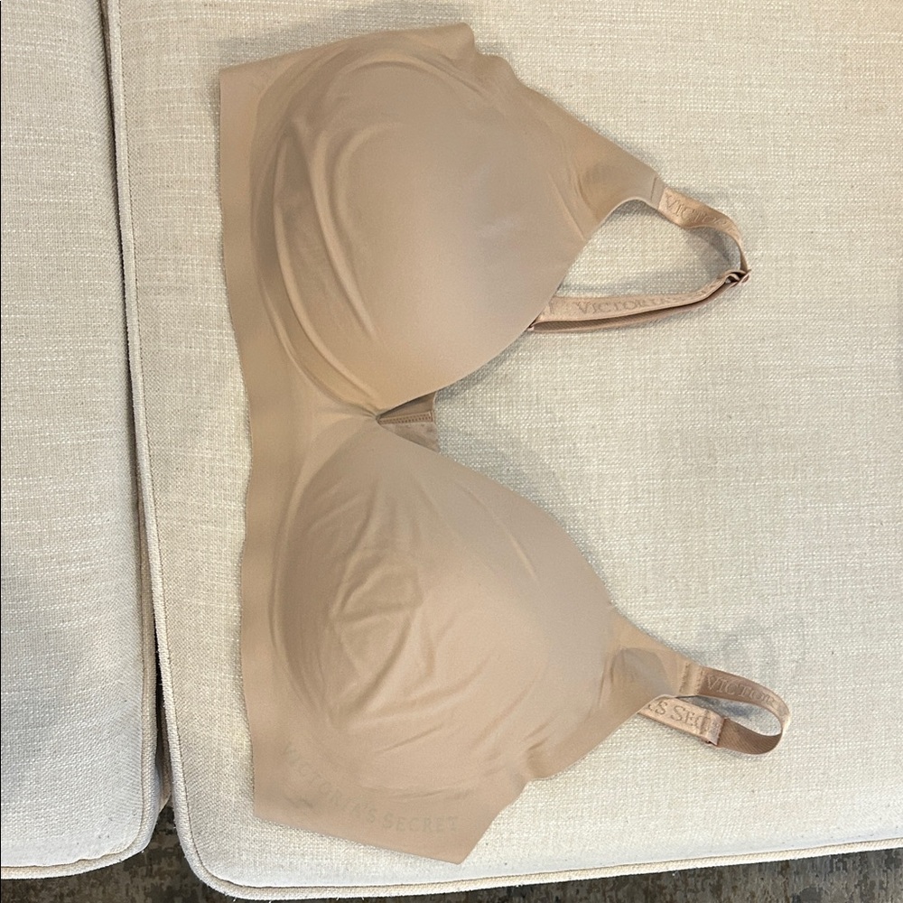 Victoria's Secret Tan Bra